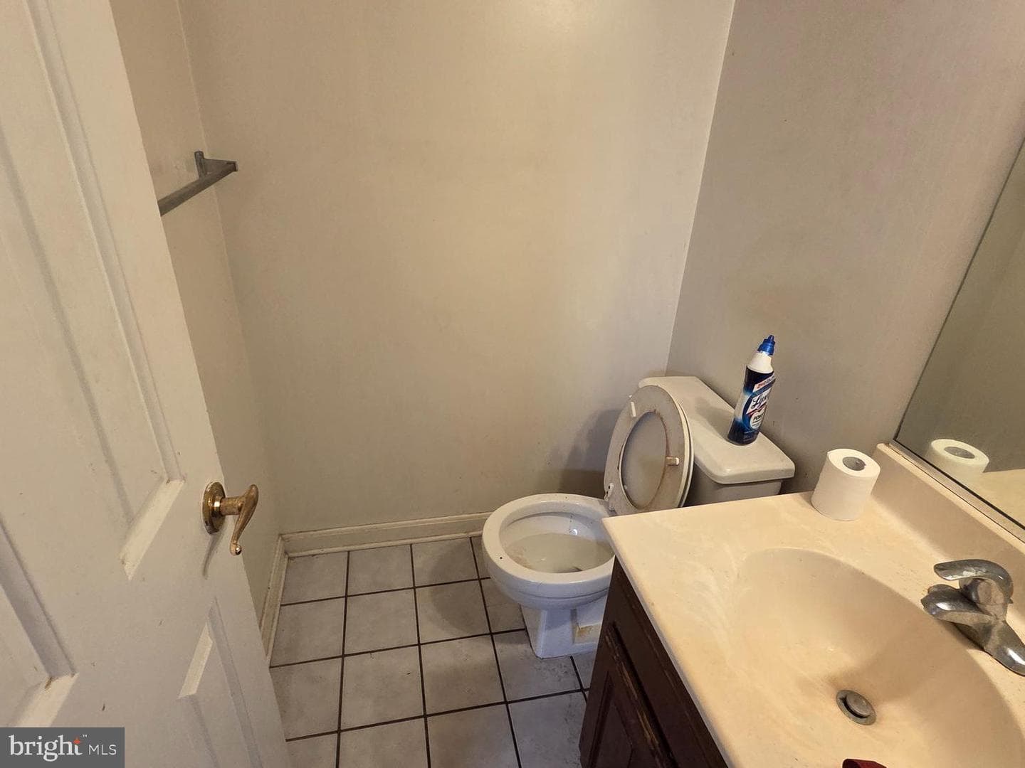 1110 Arcola Avenue photo 9