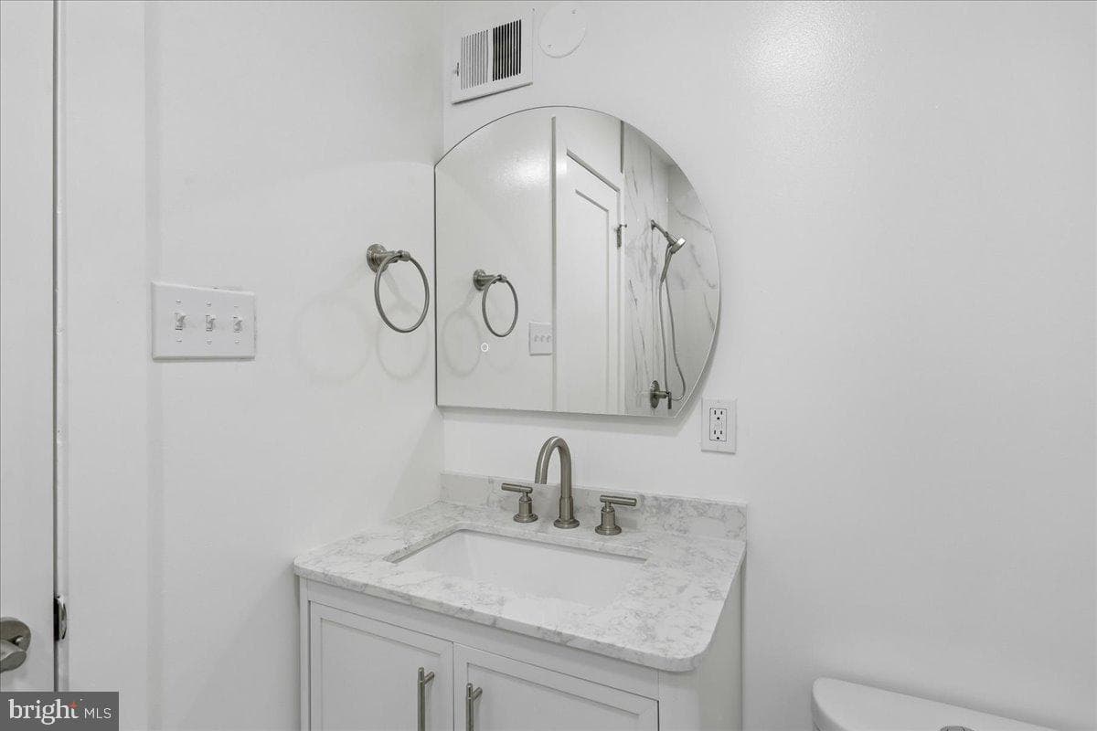 8607 Wild Olive Drive photo 18