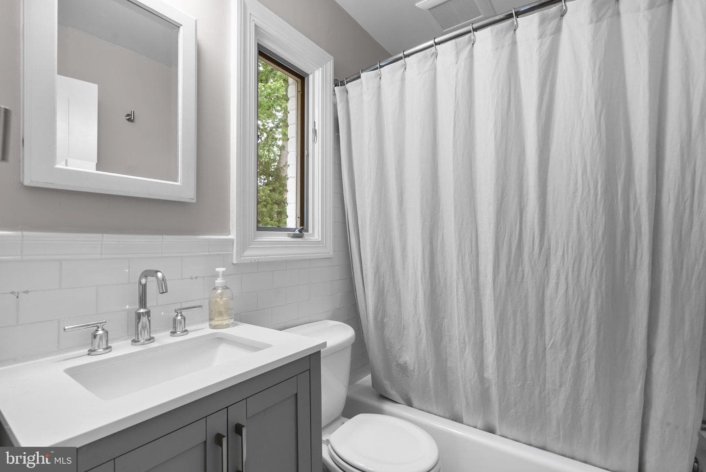 5209 Augusta Street photo 21