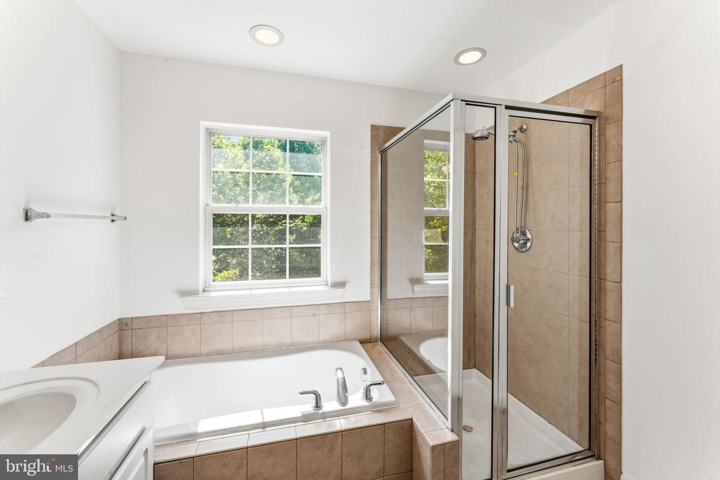 3903 Madison Park Lane photo 22