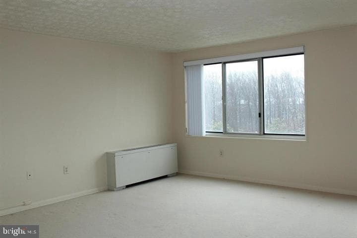 10201 Grosvenor Place #1007 photo 4