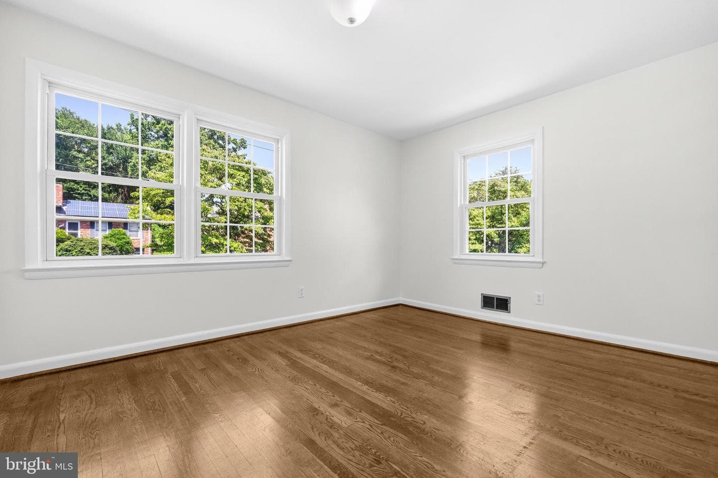 10802 Meadowhill Road photo 32
