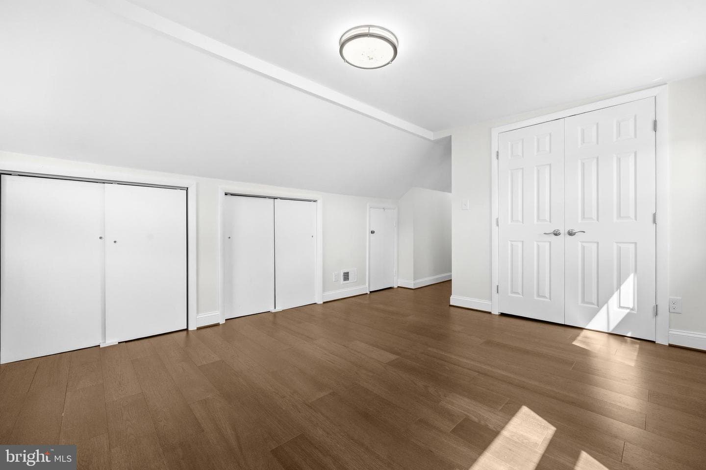10802 Meadowhill Road photo 35