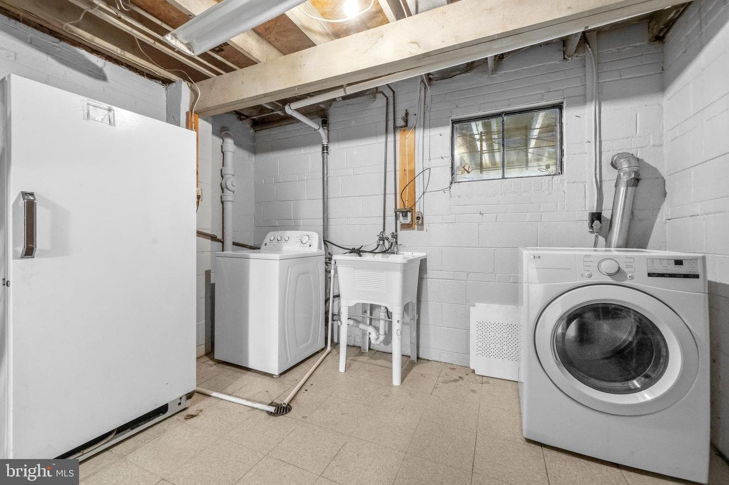 10802 Meadowhill Road photo 53