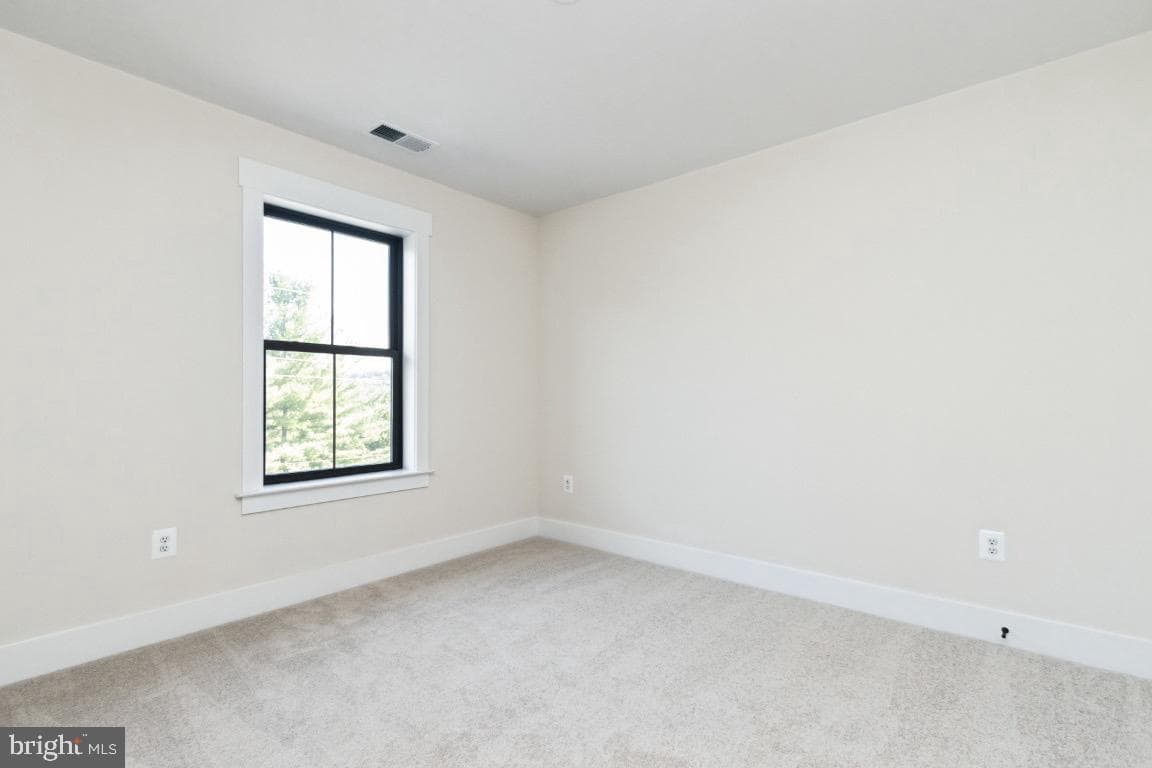 19507 Fisher Avenue photo 21