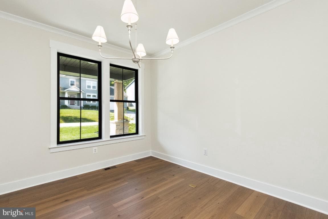 19507 Fisher Avenue photo 4