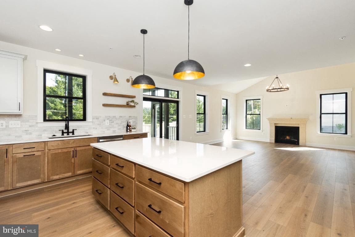 19507 Fisher Avenue photo 7