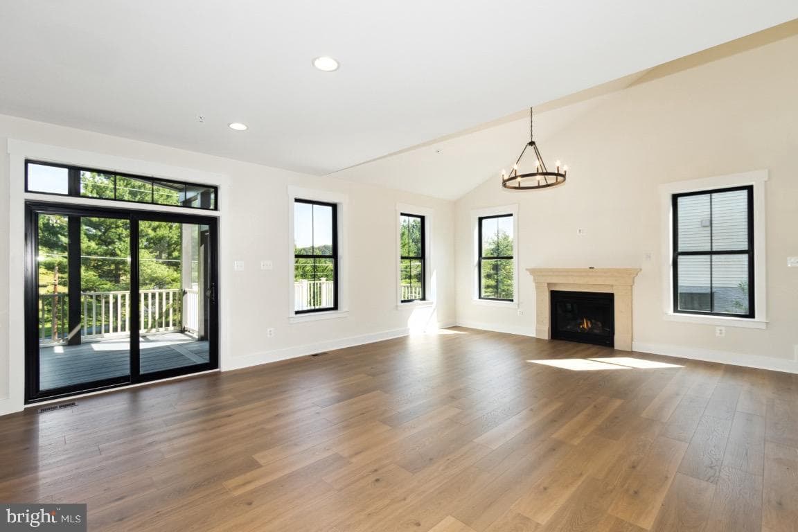 19507 Fisher Avenue photo 9