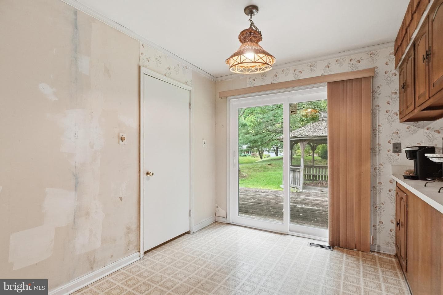 14008 Breeze Hill Lane photo 25