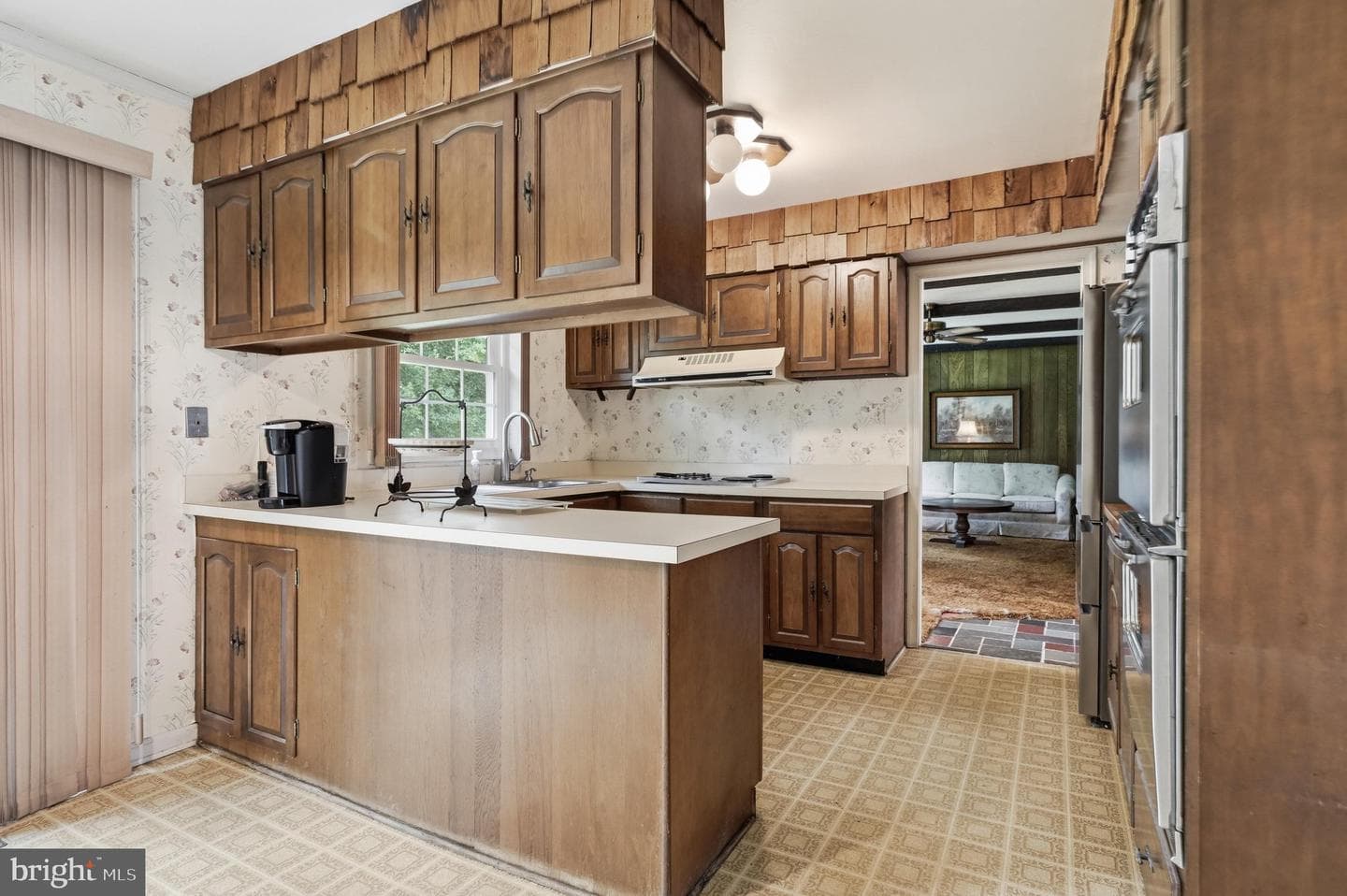 14008 Breeze Hill Lane photo 31