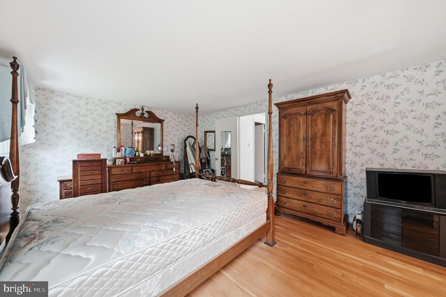 14008 Breeze Hill Lane photo 40