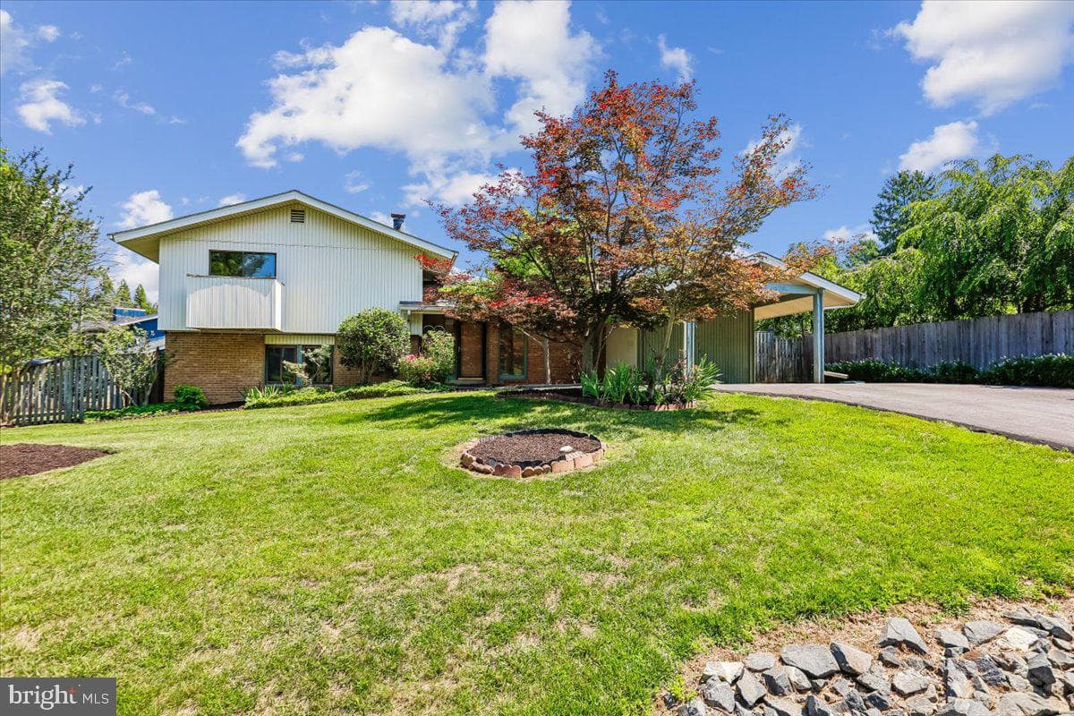 18637 Tanterra Way, Brookeville