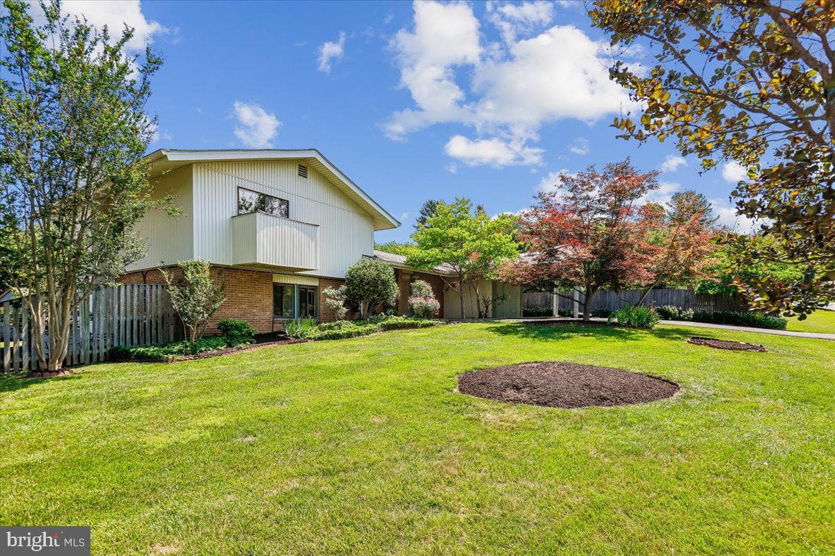 18637 Tanterra Way, Brookeville