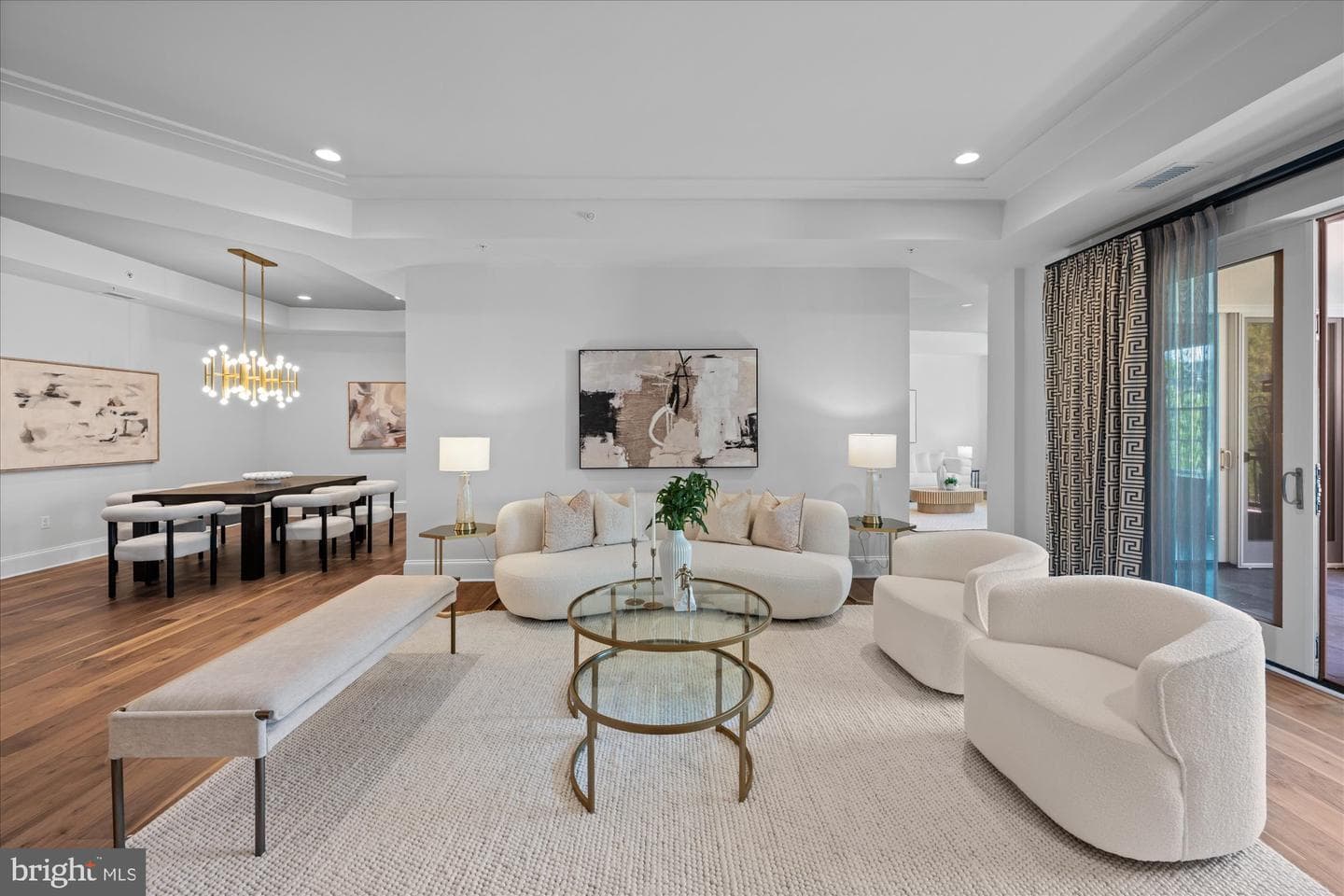 8121 River Road #423, Bethesda