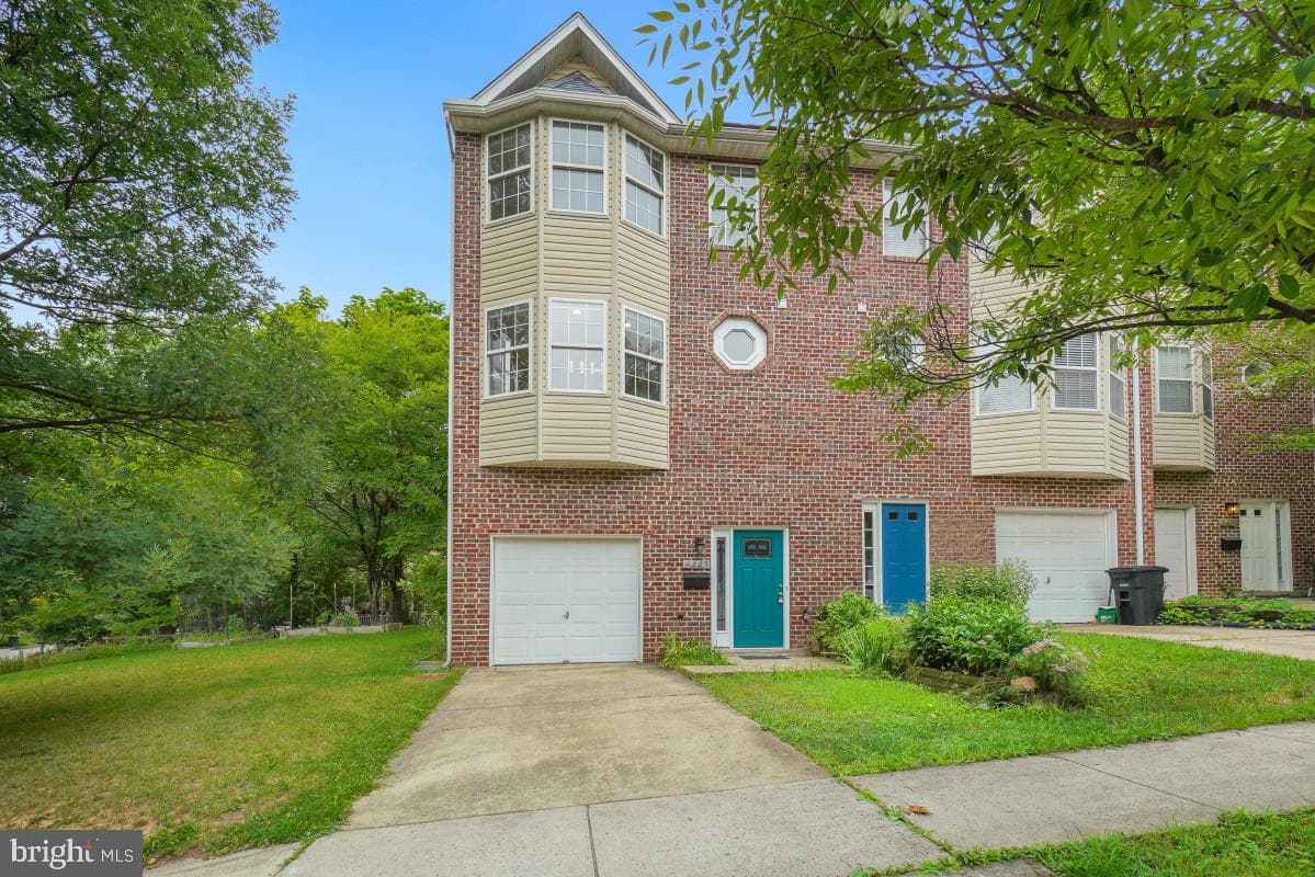 6443 Orchard Avenue, Takoma Park