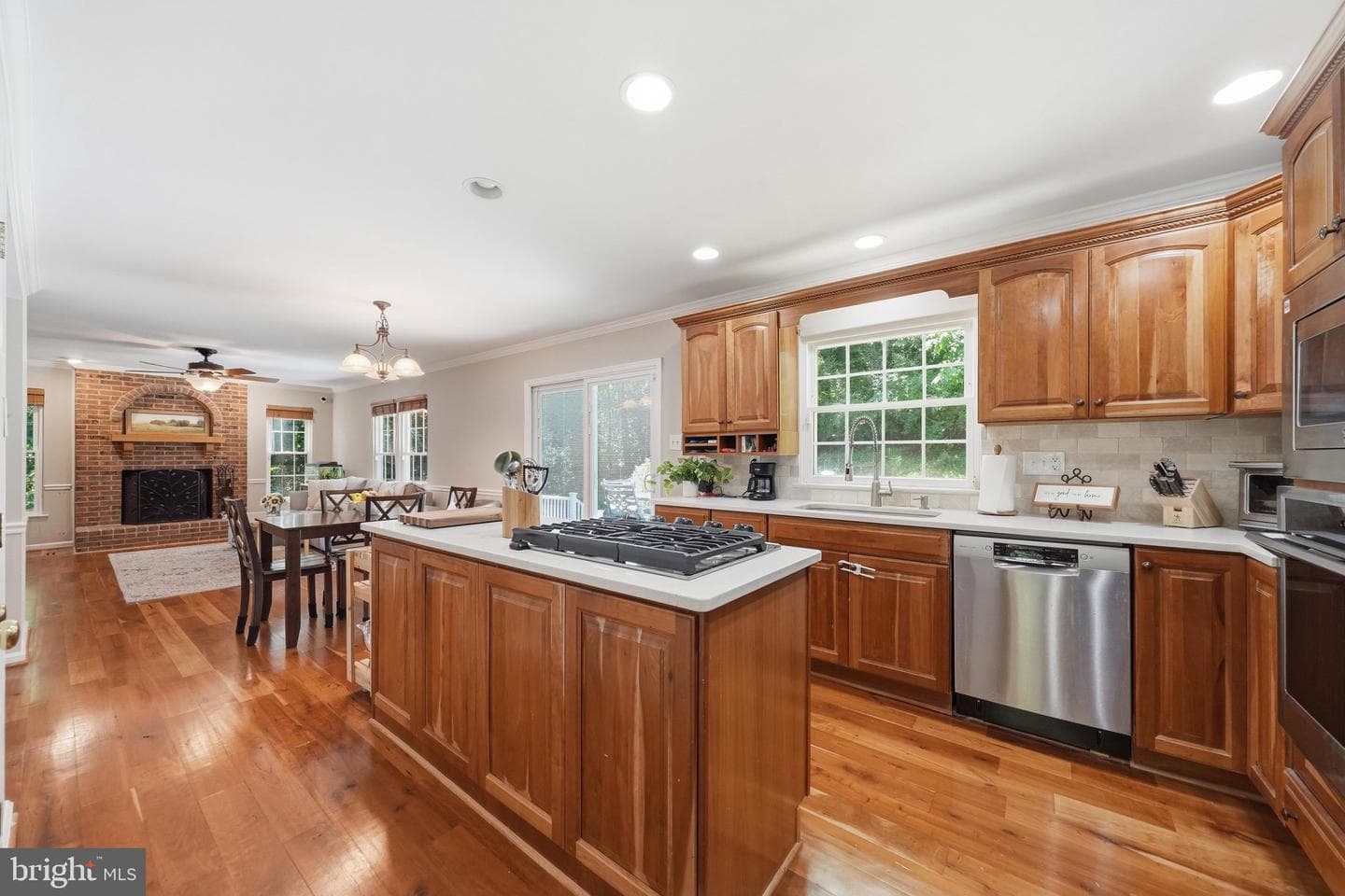 19300 Ranworth Drive photo 9