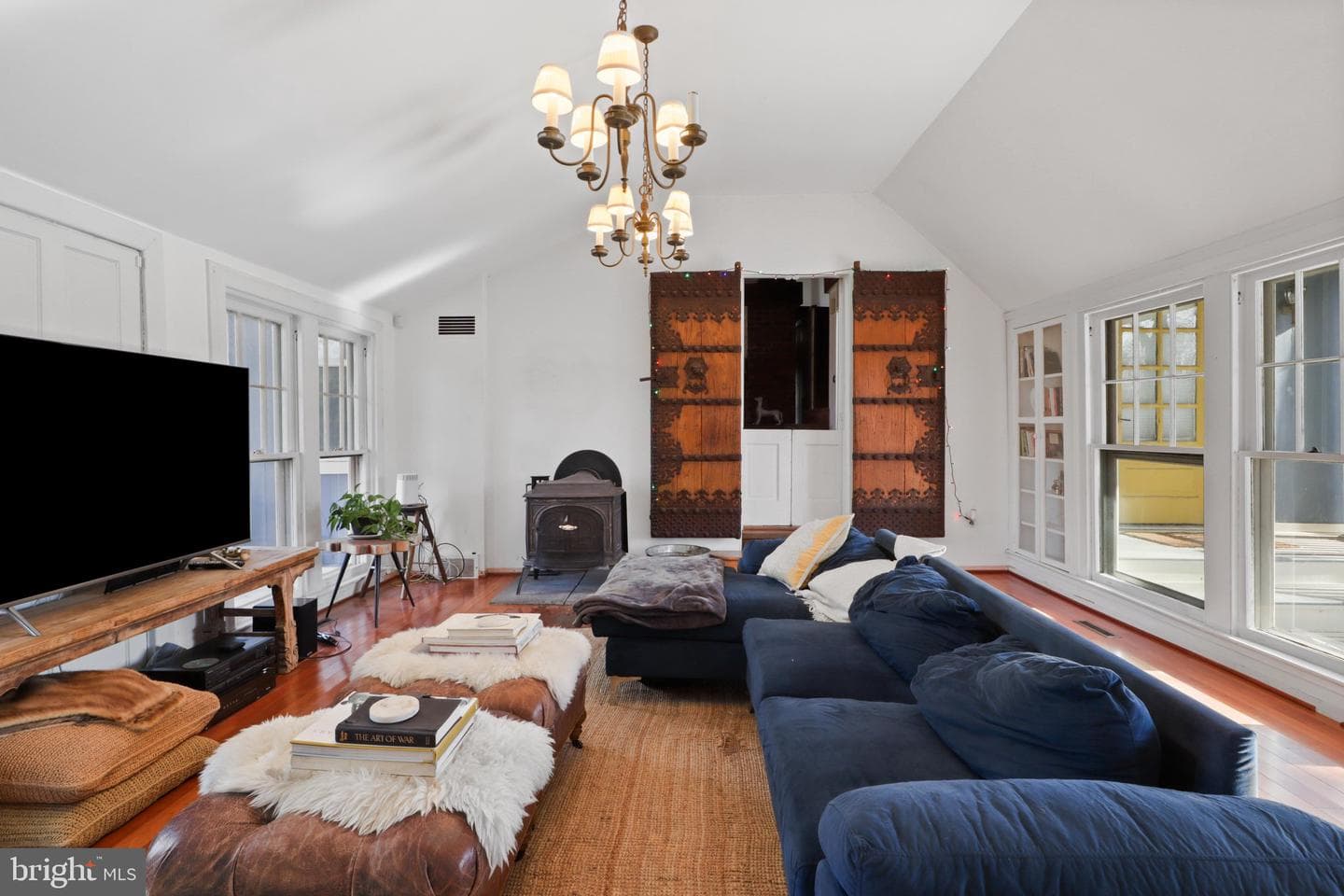 206 Grove Avenue photo 18