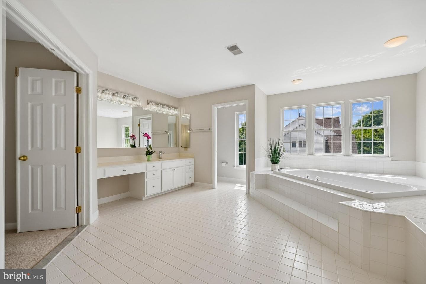 2 Seneca Forest Court photo 54