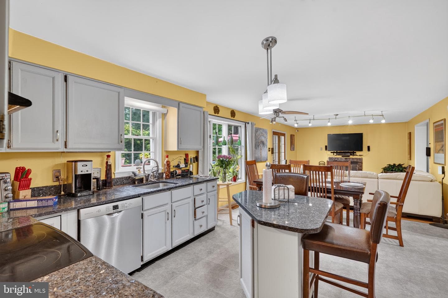 10301 Naglee Road photo 12