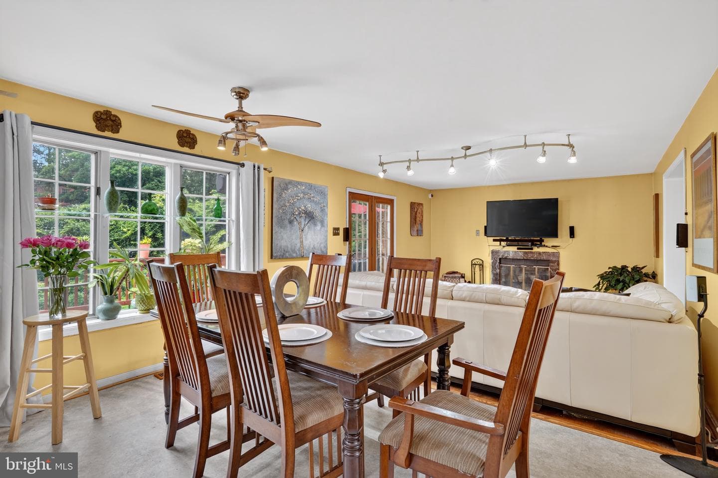 10301 Naglee Road photo 13