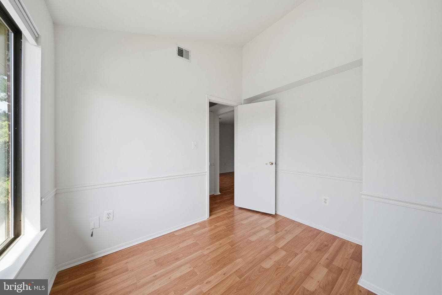 8010 Needwood Rd # 201 photo 39