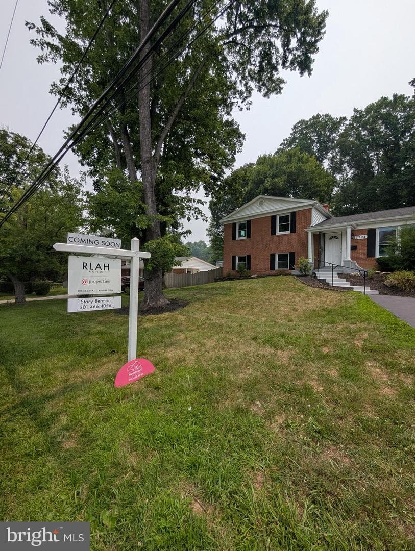 2704 Weller Road photo 3