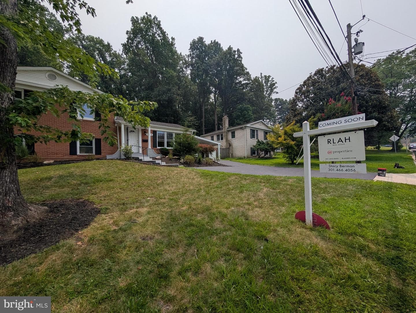 2704 Weller Road photo 4