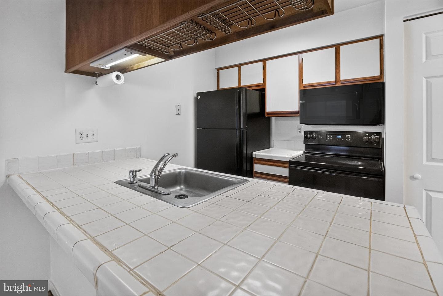 18430 Bishopstone Court #305 photo 16