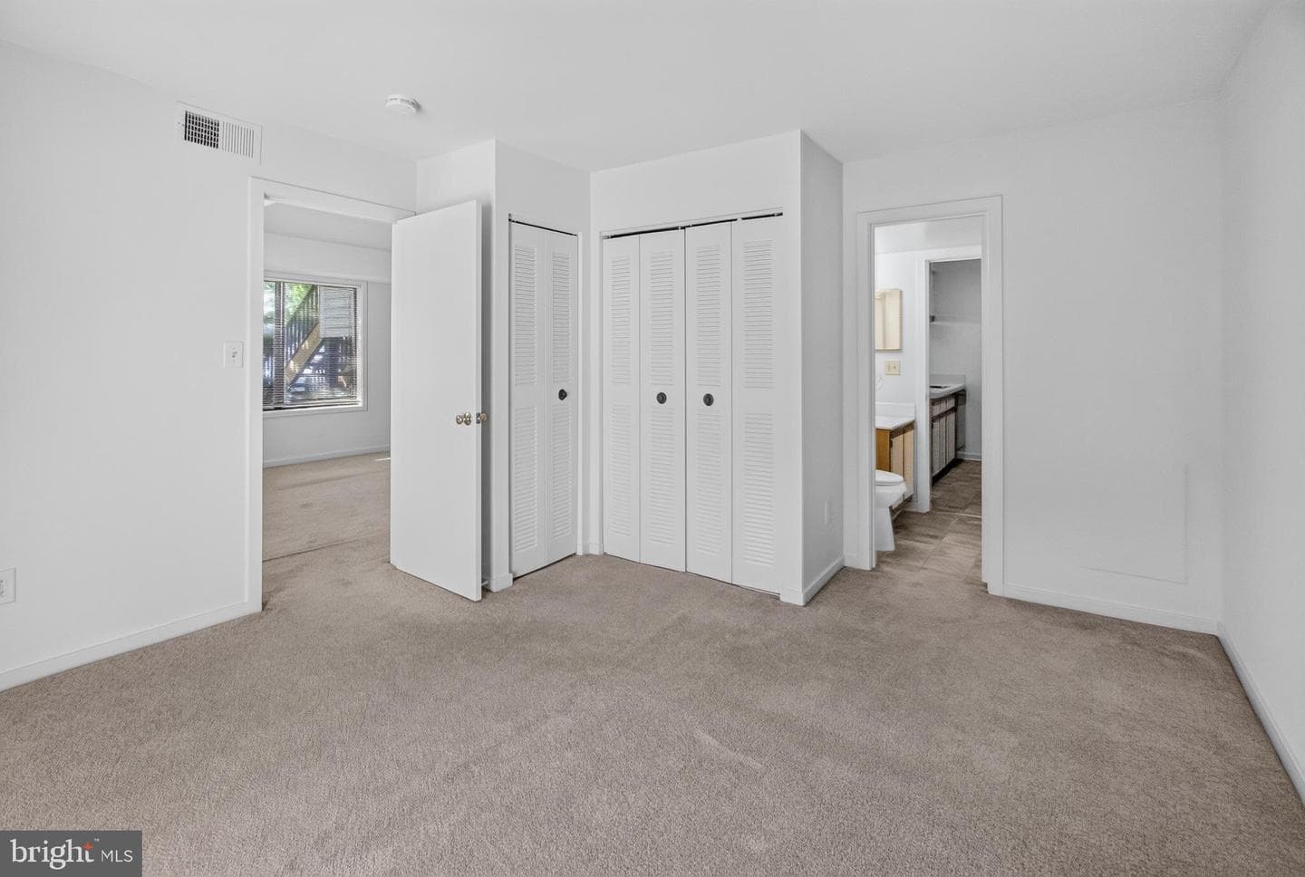18430 Bishopstone Court #305 photo 26