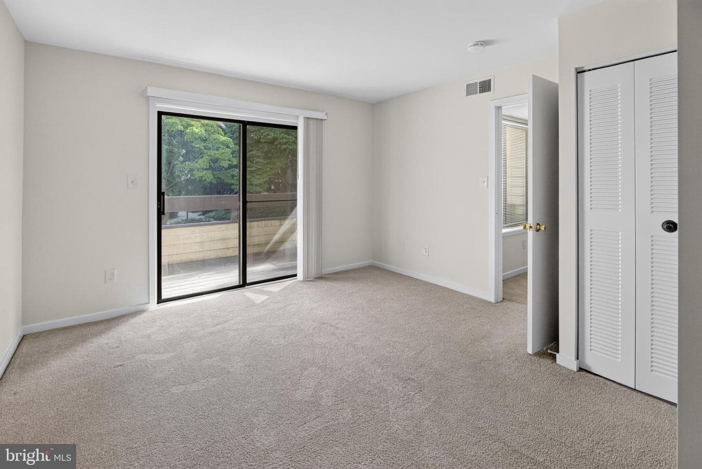 18430 Bishopstone Court #305 photo 27