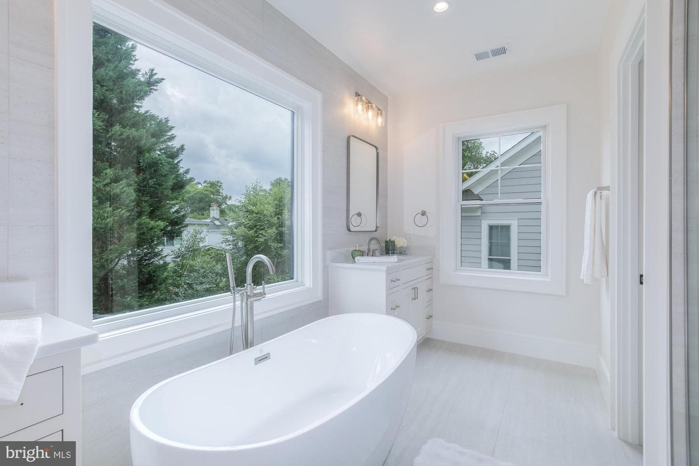 5532 Johnson Avenue photo 27