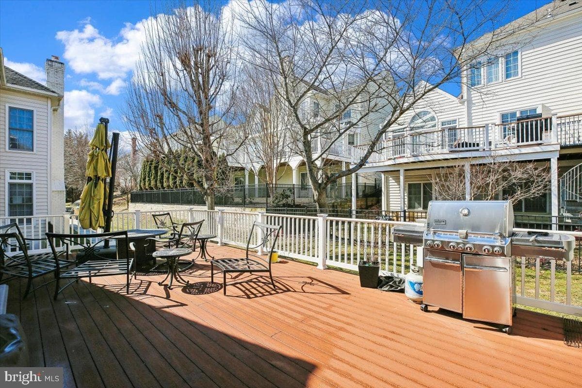 211 Jersey Lane photo 30