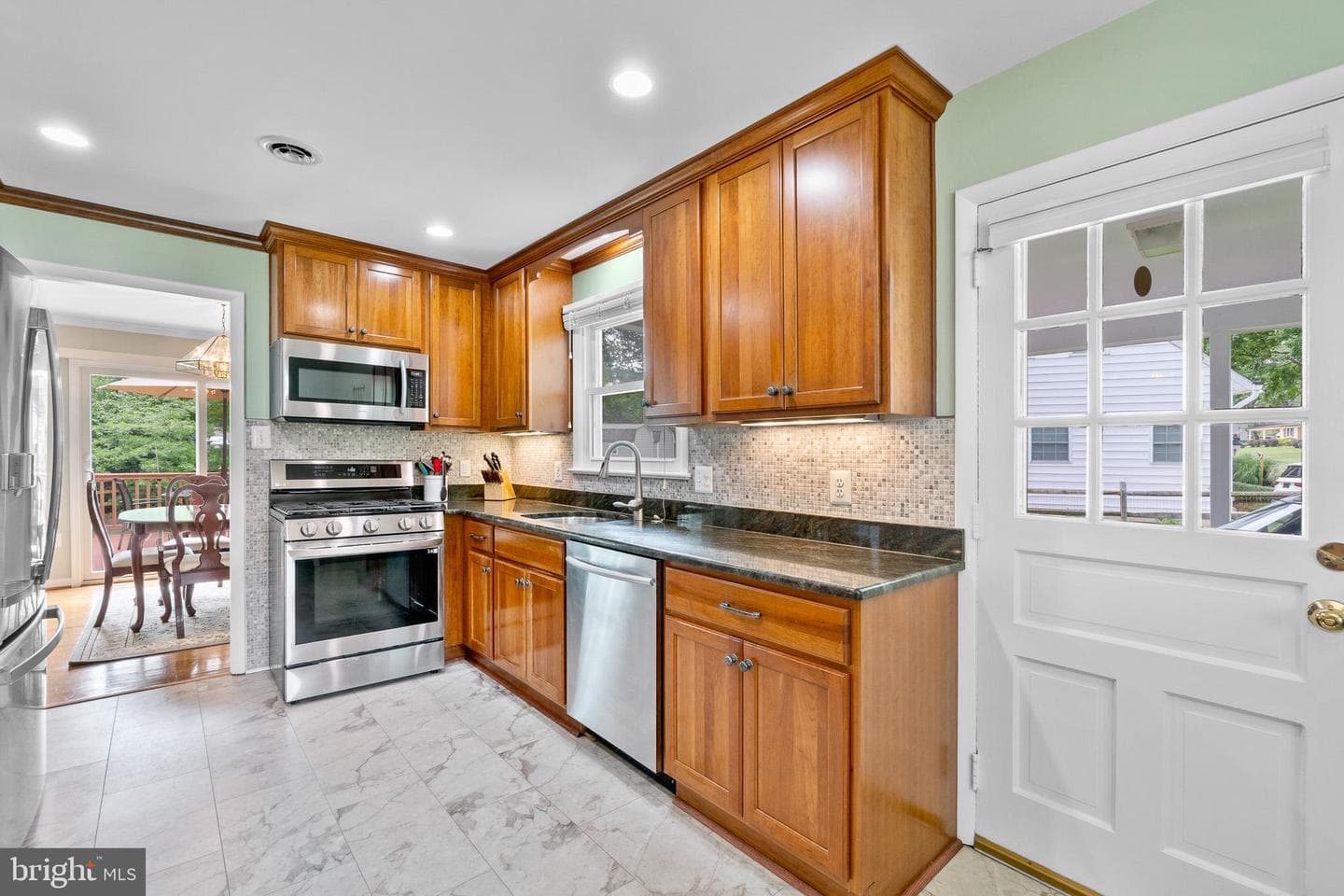 16517 Jilrick Street photo 6