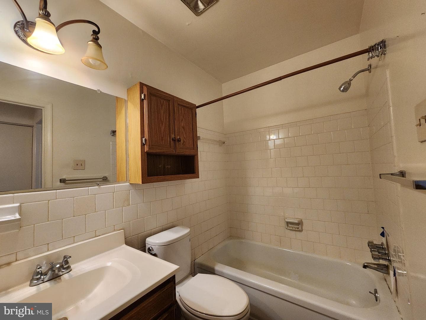 884 College Parkway #302 photo 16
