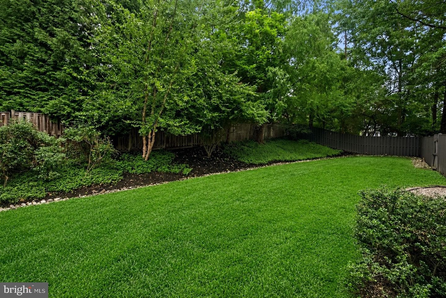 8025 Riverside Drive photo 27