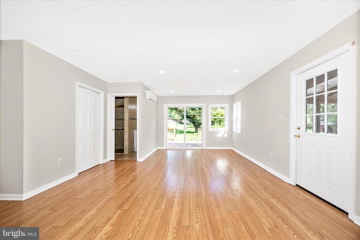 16215 Redland Road photo 17