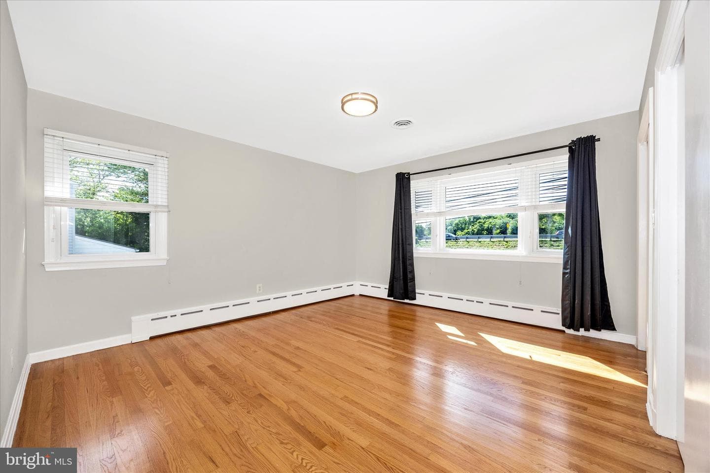 16215 Redland Road photo 22