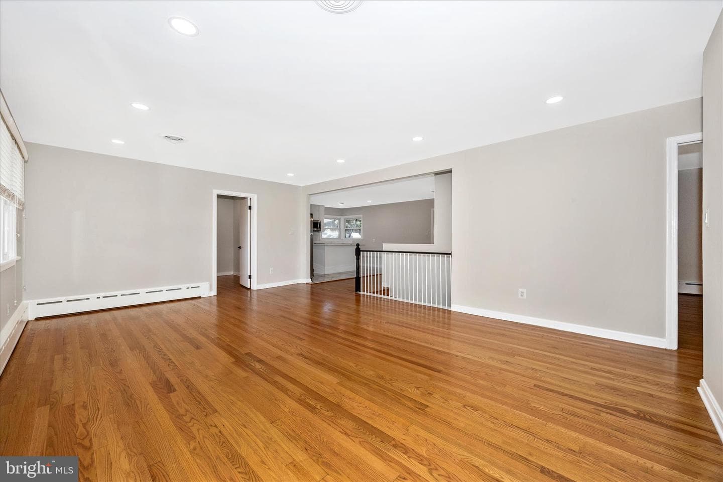 16215 Redland Road photo 5
