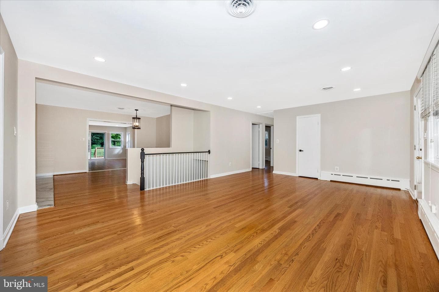 16215 Redland Road photo 6