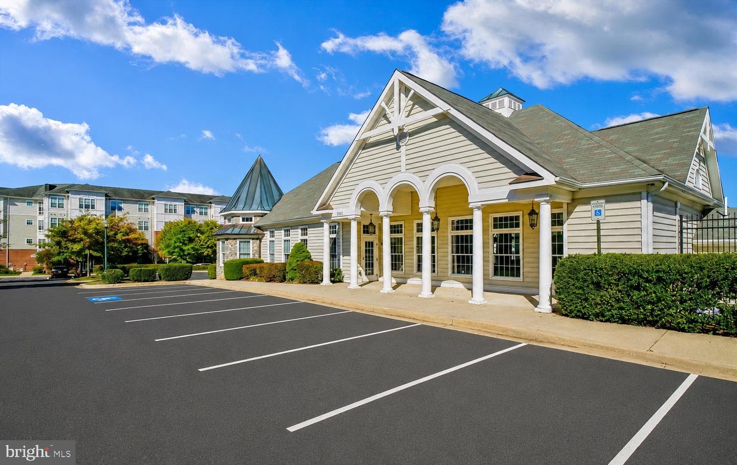 14241 Kings Crossing Blvd # 311 photo 17