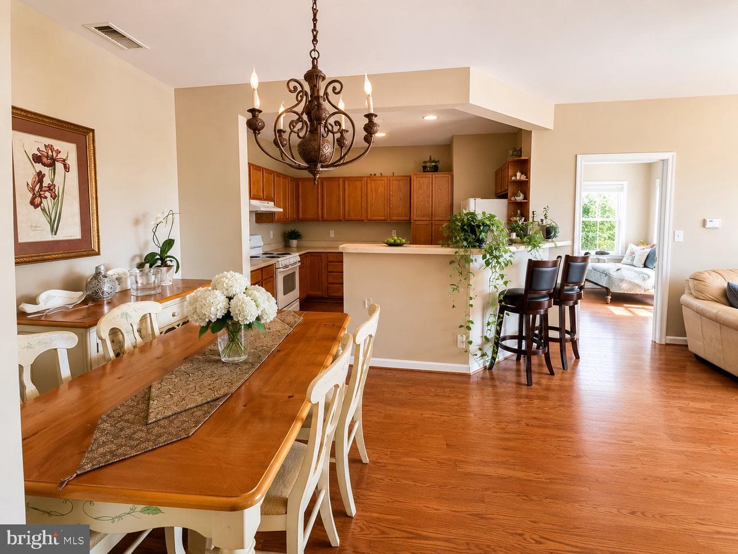 14241 Kings Crossing Blvd # 311 photo 3