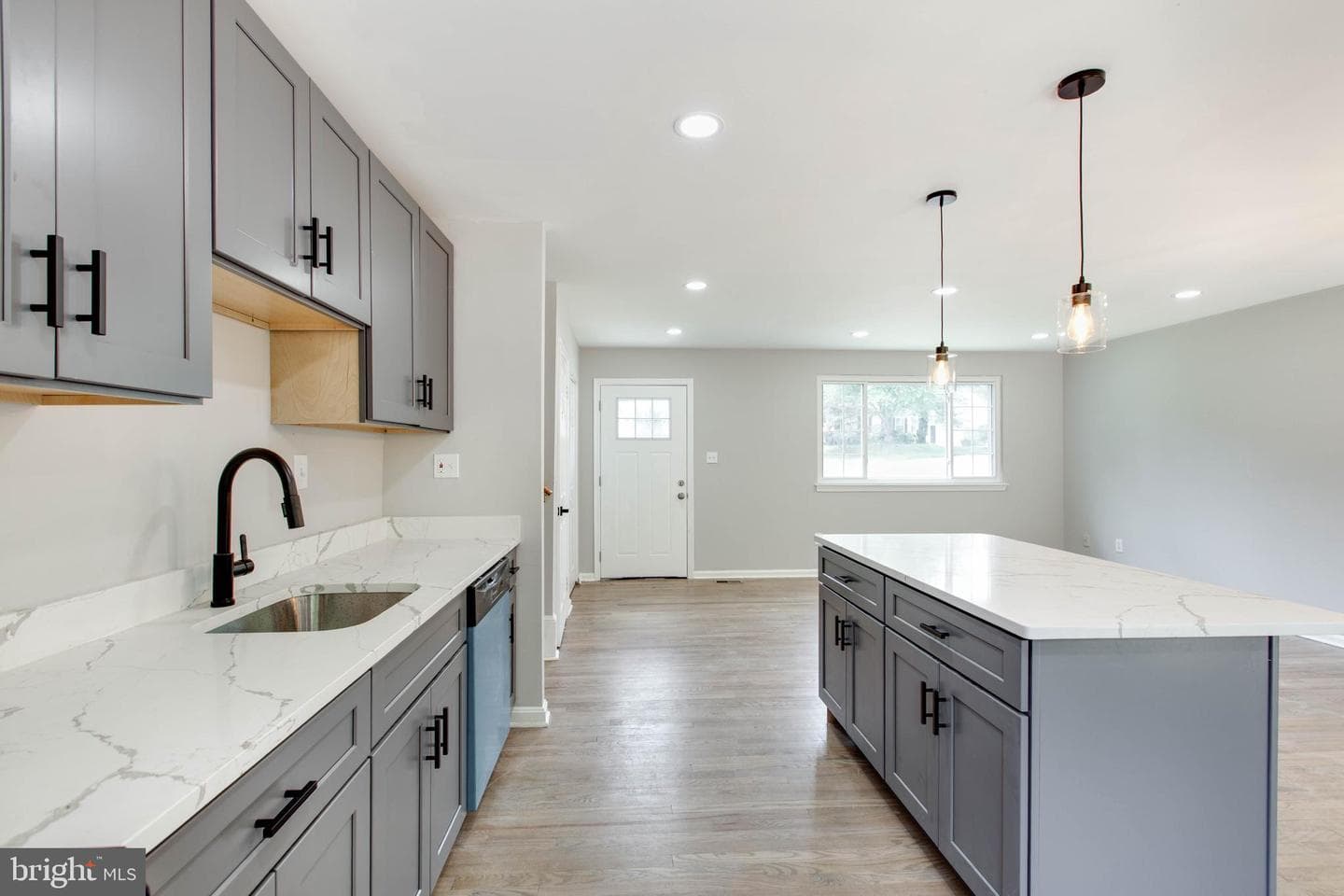 10301 Bloom Dr photo 5