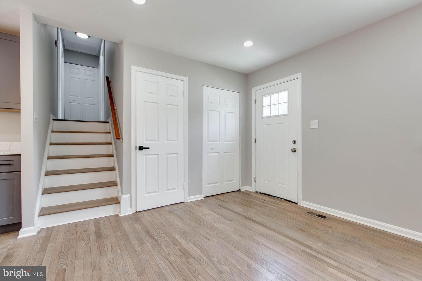 10301 Bloom Dr photo 6