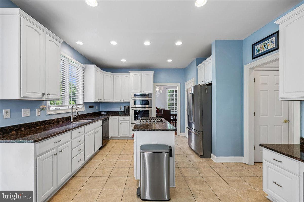 21201 Hickory Forest Way photo 25