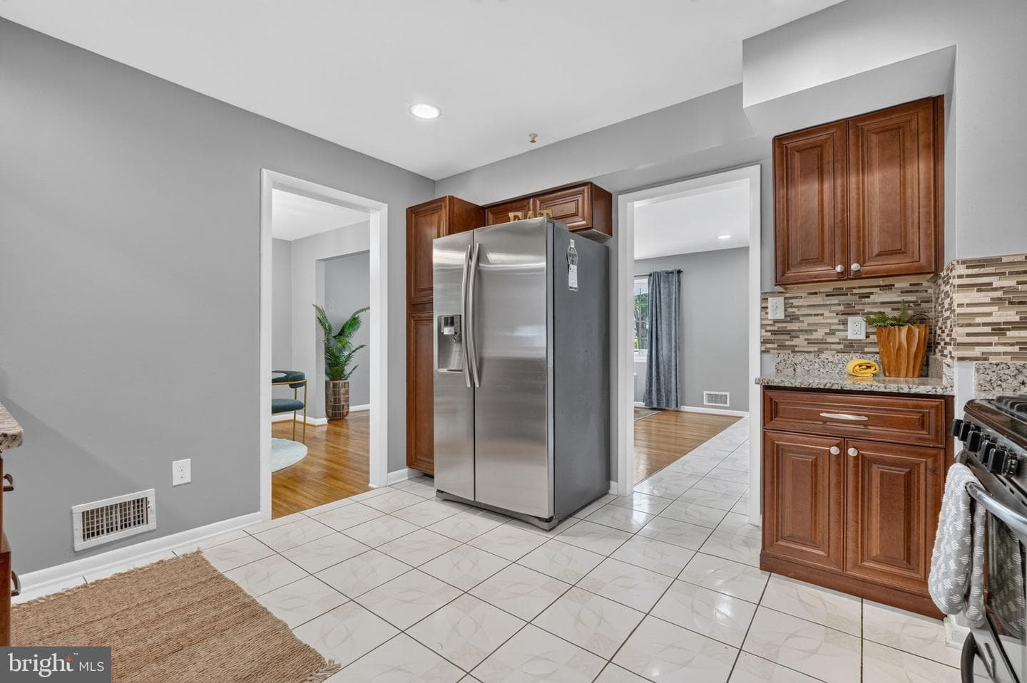 13804 Drake Drive photo 17