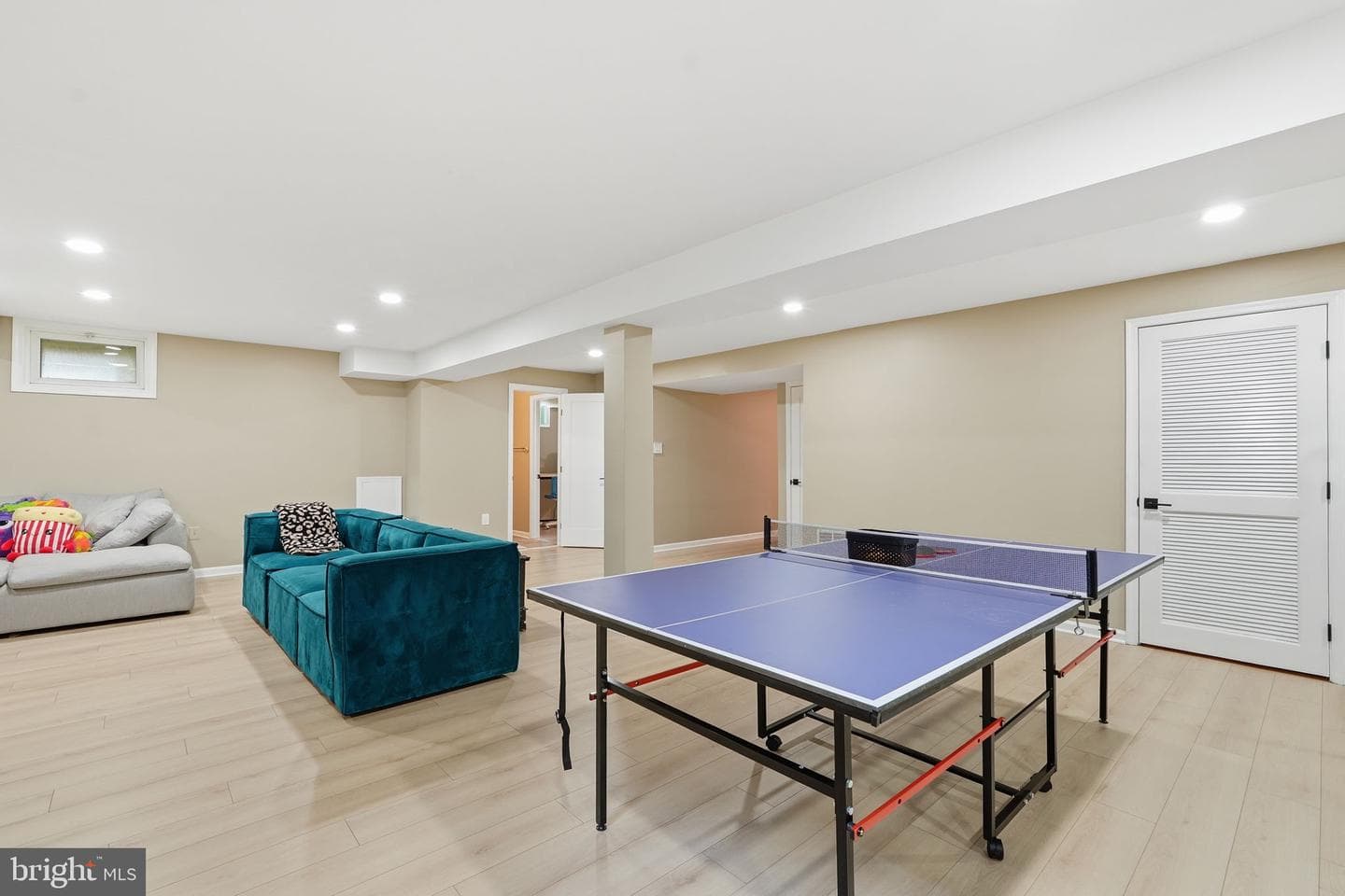 118 Upshire Circle photo 34