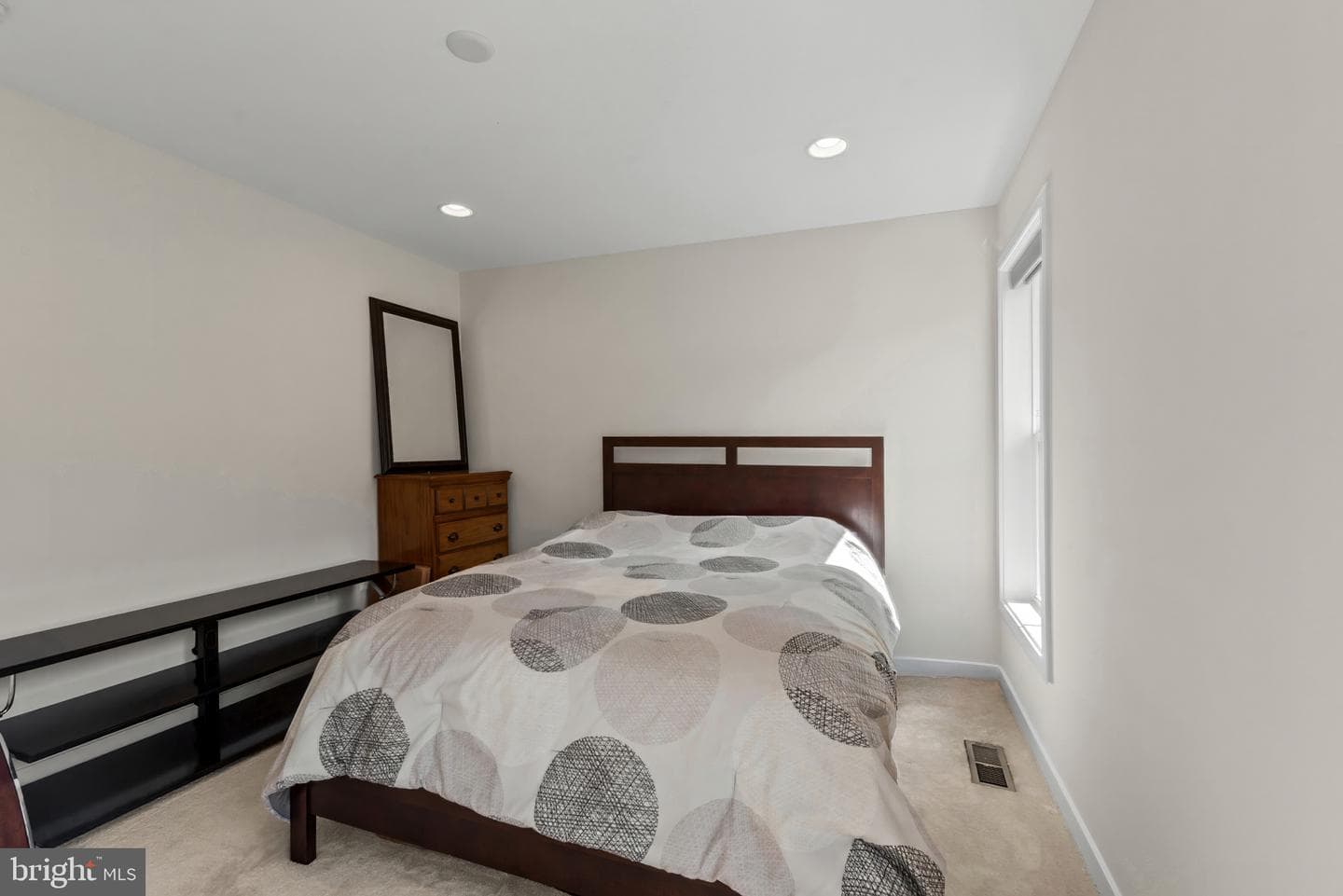 12613 Macaulay Street photo 24