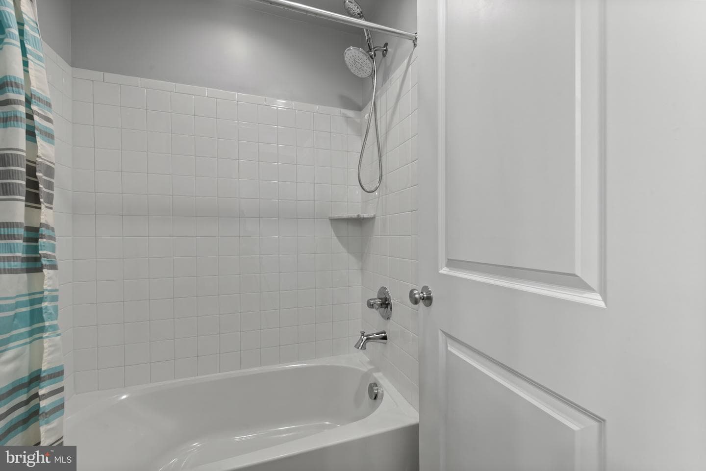 12613 Macaulay Street photo 27