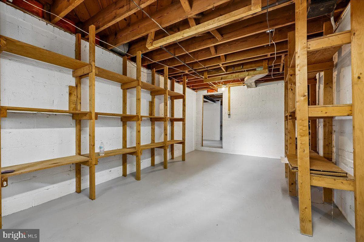 10404 Amherst Avenue photo 40