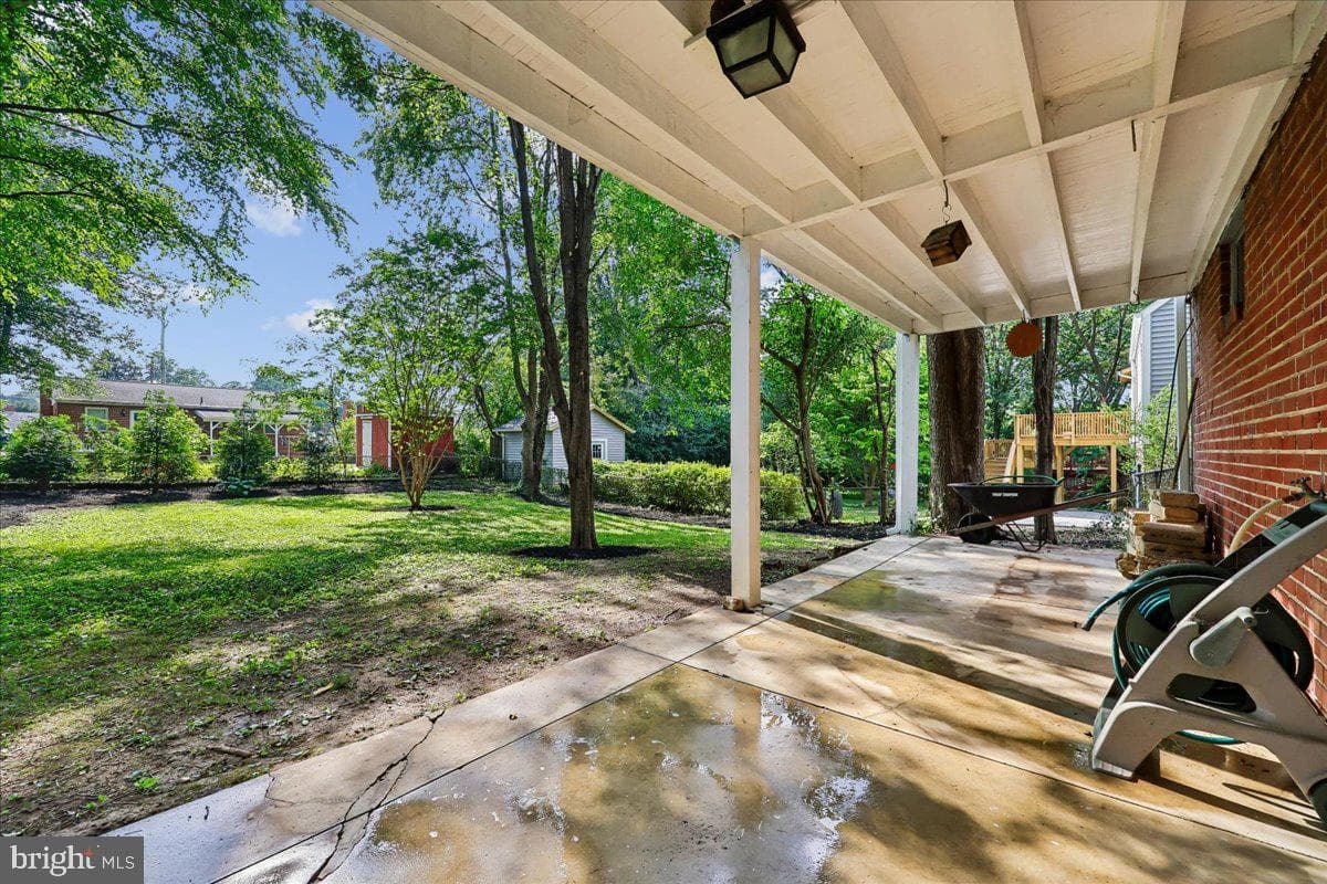 10404 Amherst Avenue photo 43